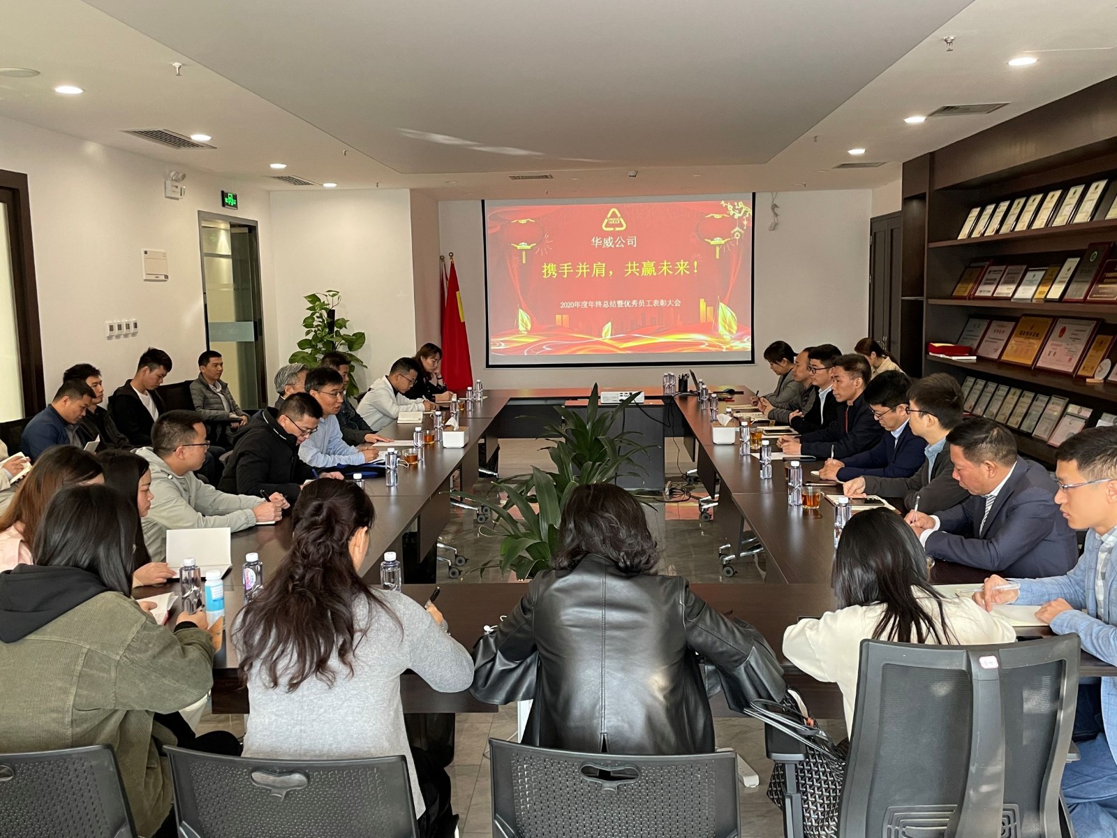 001首頁.jpg 001首頁.jpg